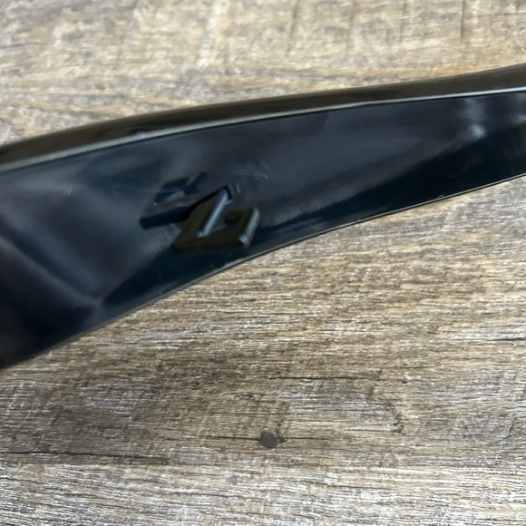 Celine Sleek Black Hanger - Picture 3 of 3